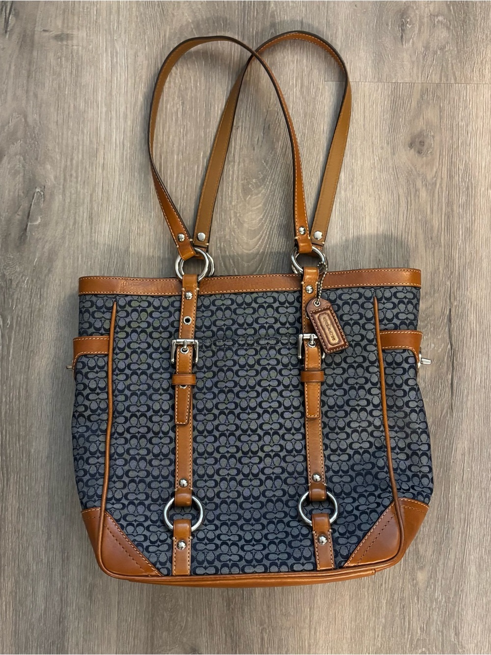 Y2K 2008 vintage Coach purse - Coach Gallery Tote Bag F11526